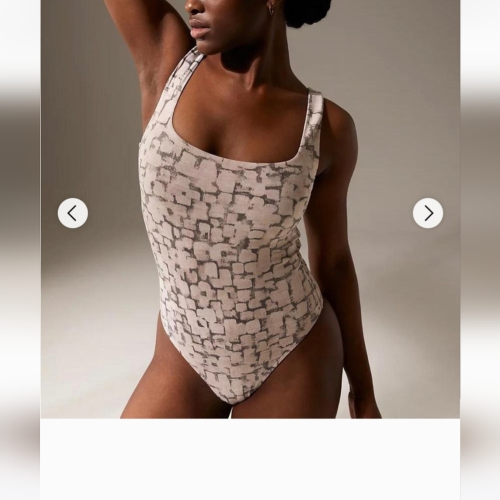 Babaton tanktop bodysuit